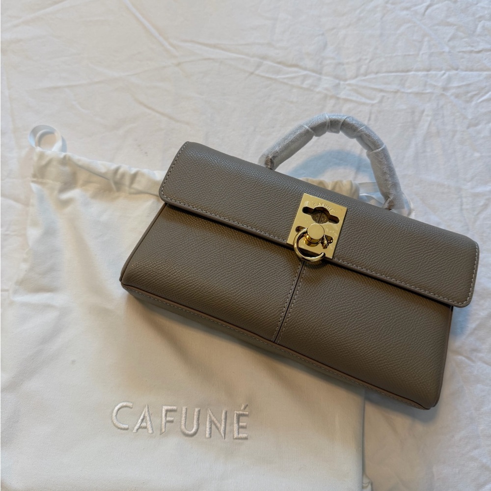 Cafuné Taupe Crossbody Bag
